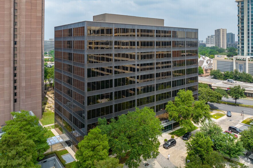 Primary Photo Of 5333 Westheimer Rd, Houston Office For Lease