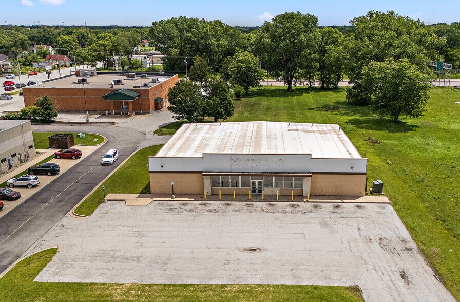 More Photos Of 2535 Garfield St, Gary Freestanding For Sale