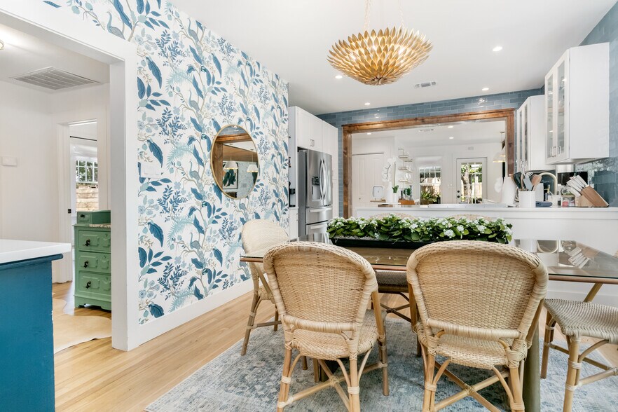 More Photos Of 508 N Orange St, Fredericksburg Specialty For Sale