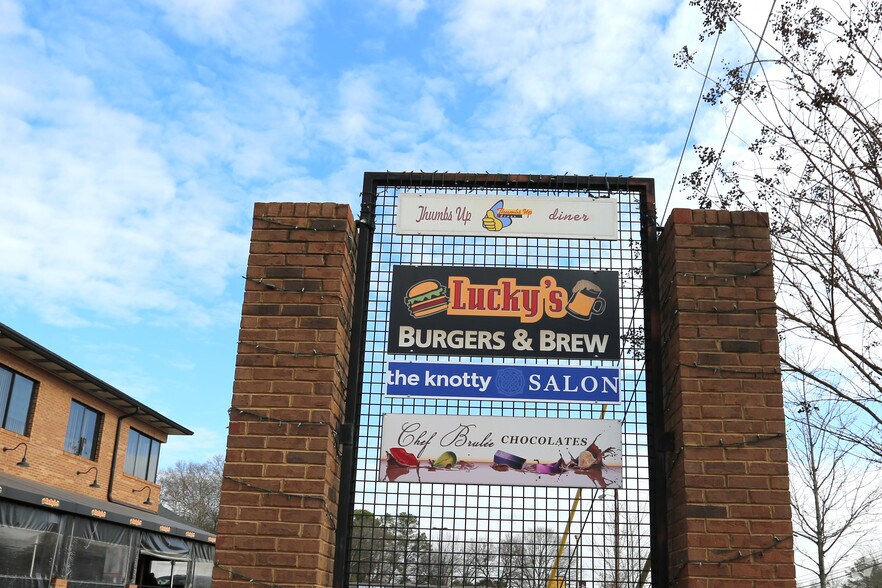 More Photos Of 1140 Alpharetta St, Roswell Freestanding For Lease