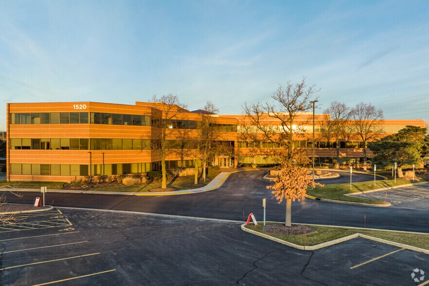 Primary Photo Of 1520 Kensington Rd, Oak Brook Office For Lease