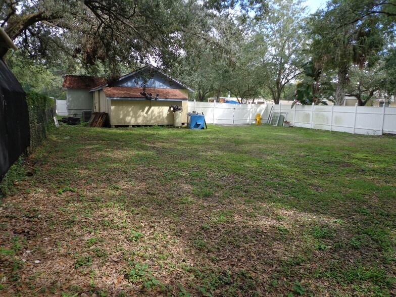 More Photos Of 1904 W Waters Ave, Tampa Freestanding For Sale