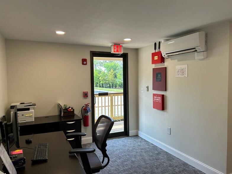 More Photos Of 211 Cochituate Rd, Framingham Office For Sale