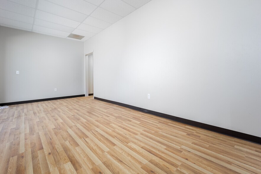 More Photos Of 304 145th pl, Edmond Industrial For Sale