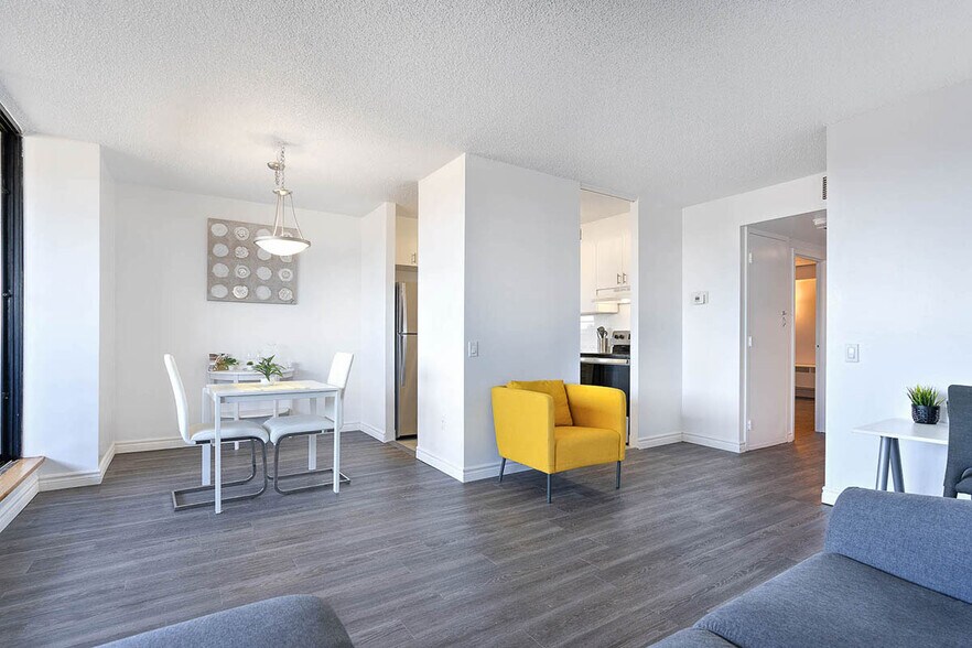 More Photos Of 5199 Rue Sherbrooke E, Montréal Apartments For Lease