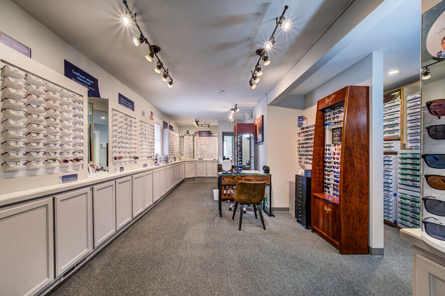 More Photos Of 1625 E Platte Ave, Colorado Springs Office For Sale