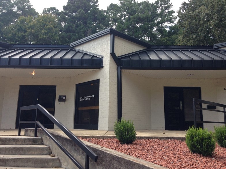 More Photos Of 231-233 E Johnson St, Cary Light Distribution For Lease