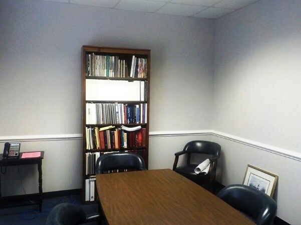 More Photos Of 125 Plantation Centre Dr S, Macon-Bibb Office For Lease