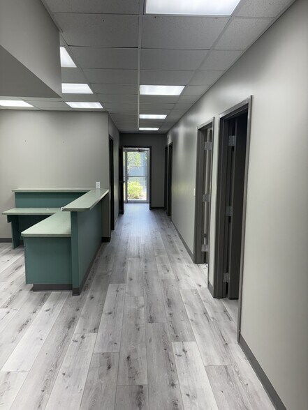 More Photos Of 13787 Belcher Rd, Largo Medical For Lease