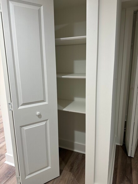 More Photos Of 125 Jones St, Blue Ridge Apartments For Sale