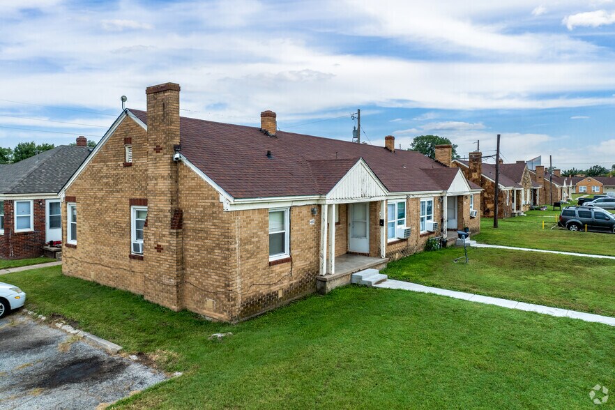 Primary Photo Of 1516 E 3rd St, Wichita Apartments For Sale