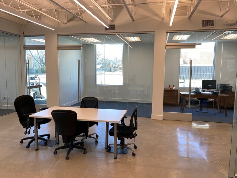 More Photos Of 3149 S University Dr, Fort Worth Office For Sale