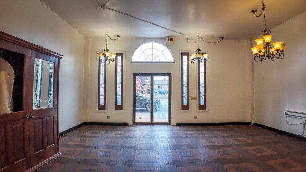 More Photos Of 3935 W Colfax Ave, Denver Storefront For Lease