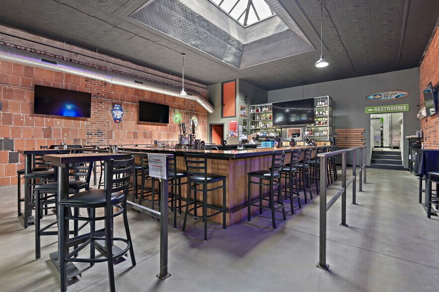 More Photos Of 207 Main Ave, Chewelah Restaurant For Sale