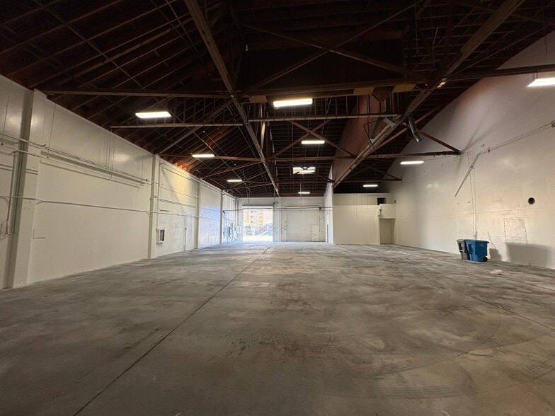 More Photos Of 660 Bryant St, San Francisco Service For Lease