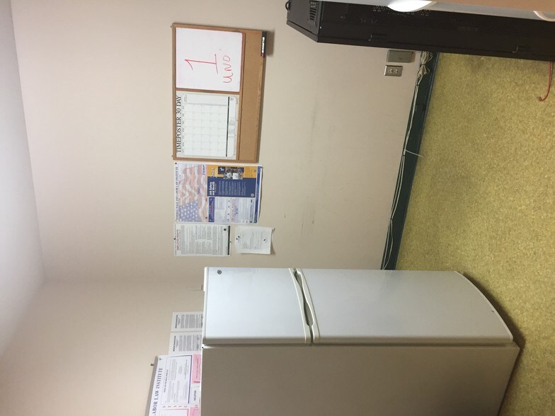 More Photos Of 5385 Veterans Pky, Columbus Freestanding For Sale