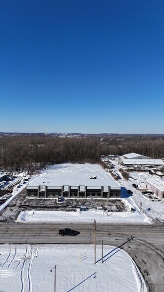 More Photos Of 1111 N Military Ave, Green Bay General Retail For Lease