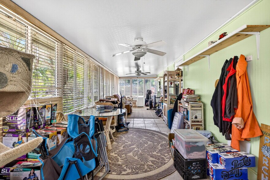 More Photos Of 3308 24th Ave SE, Ruskin Specialty For Sale