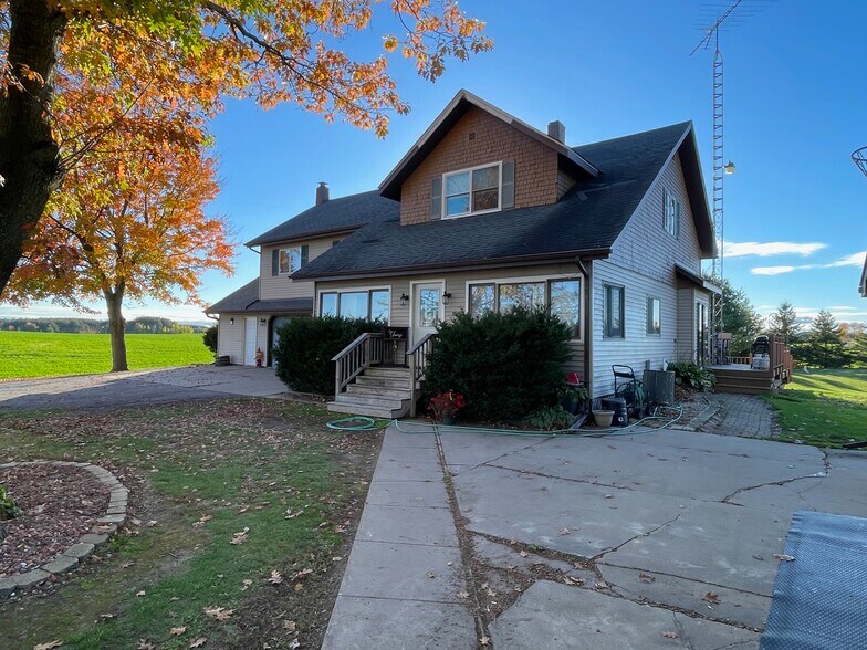 More Photos Of N696 County Highway S, Antigo Restaurant For Sale