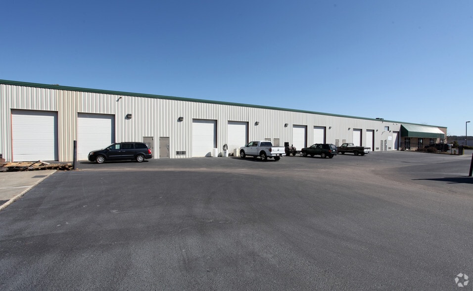 More Photos Of 5107 Unicon Dr, Wake Forest Warehouse For Sale