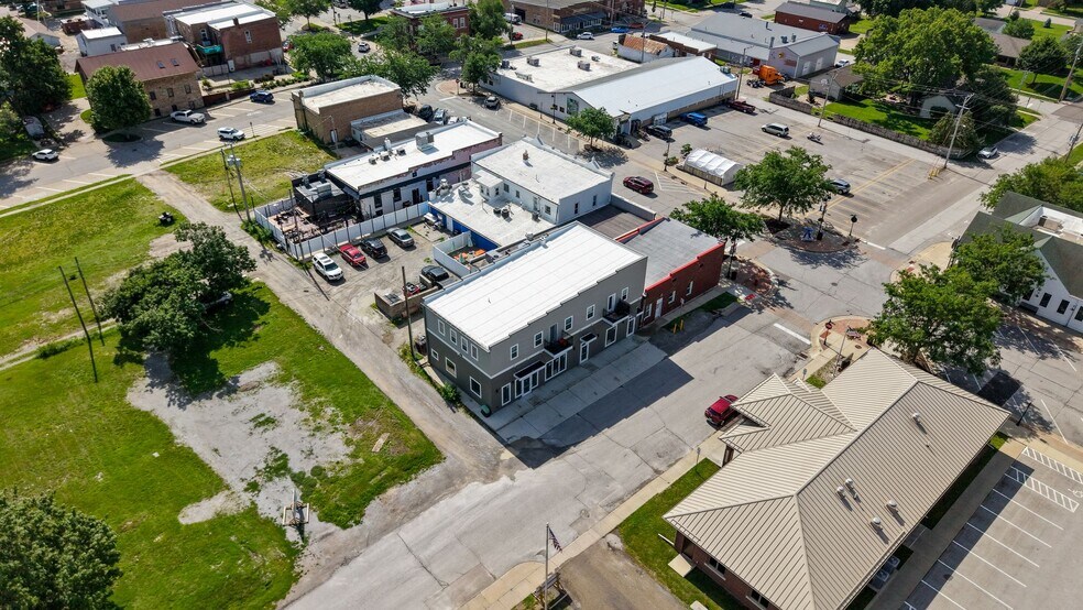 More Photos Of 112 N Iowa St, Solon Storefront Retail Residential For Sale