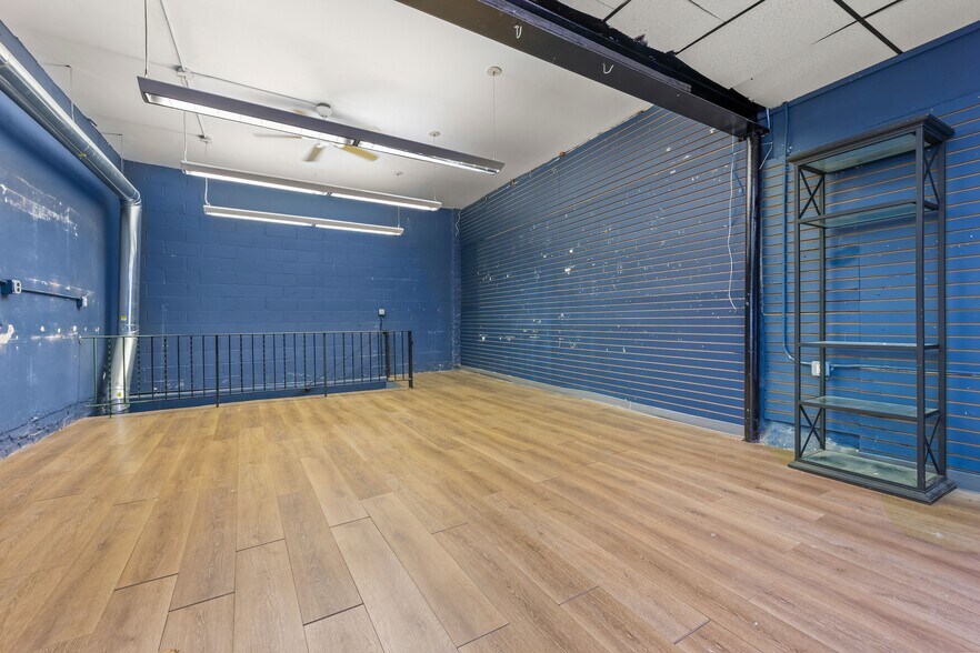 More Photos Of 5 Northern Blvd, Great Neck Apartments For Lease