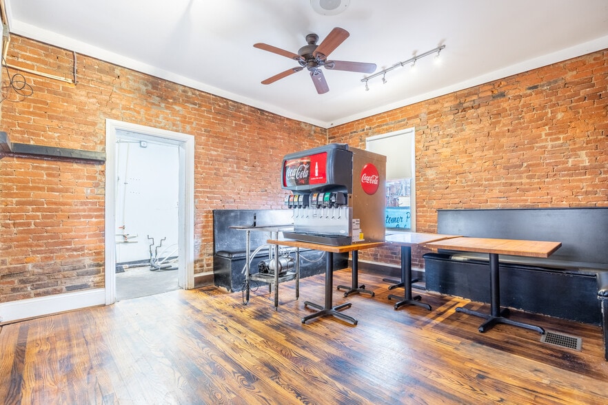 More Photos Of 336 Monmouth St, Newport Restaurant For Sale