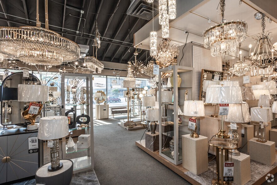 More Photos Of 18989 Hawthorne Blvd Beach, Redondo Beach Freestanding For Lease