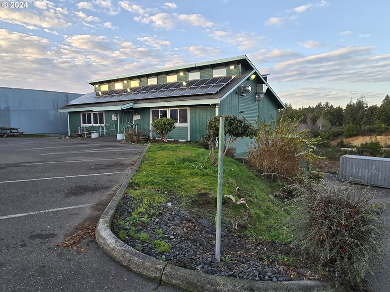 Primary Photo Of 1200 Newmark Ave, Coos Bay Medical For Sale