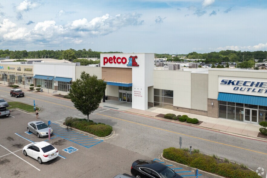 More Photos Of 1250 Satchel Paige Dr, Mobile Unknown For Lease