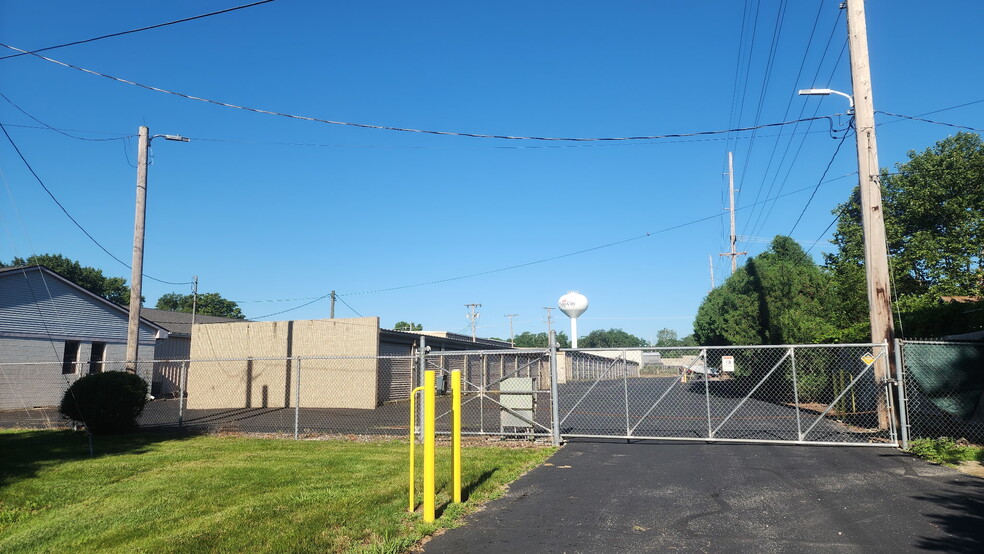 Primary Photo Of 269 N 4th St, Tipp City Specialty For Sale