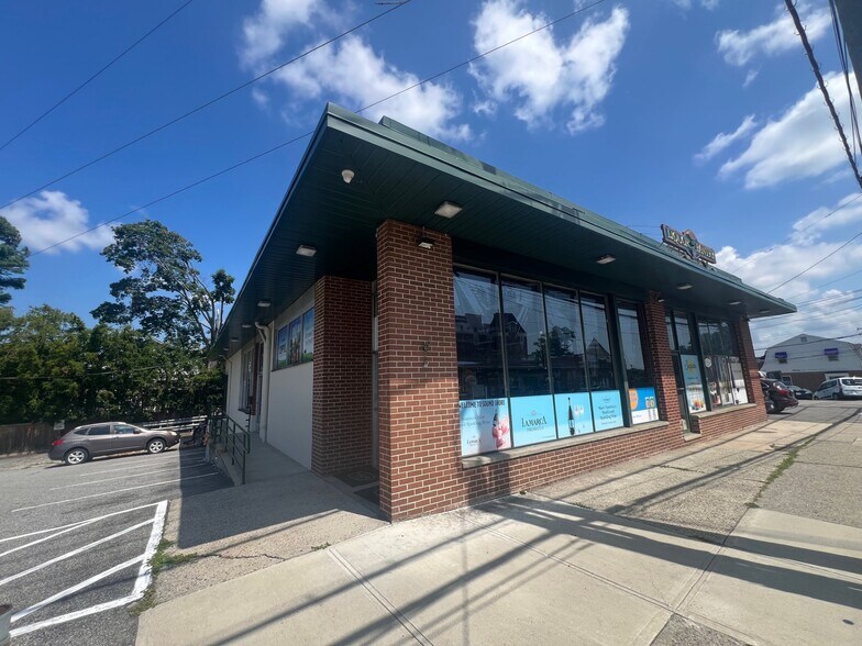 More Photos Of 800-808 E Boston Post Rd, Mamaroneck Storefront For Lease