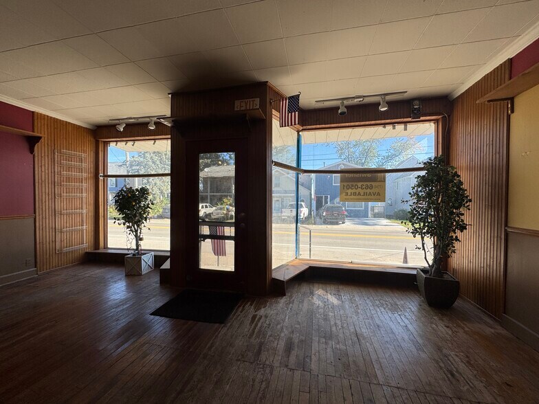 More Photos Of 9531 Main St, Whitmore Lake Storefront Retail Residential For Sale