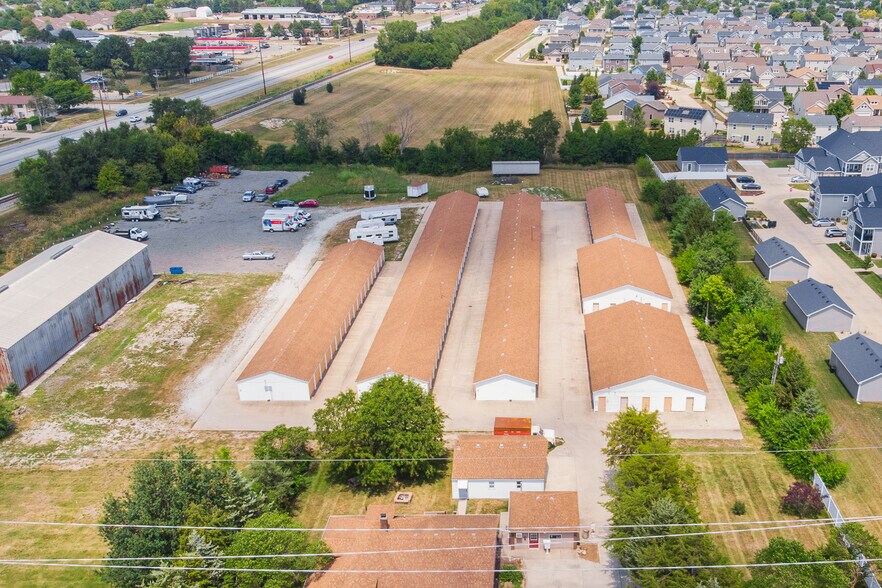 More Photos Of 116 E Church St, Savoy Self Storage For Sale