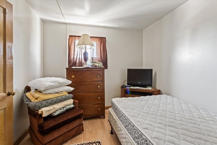 More Photos Of 19 N Main St, Tioga Bar For Sale