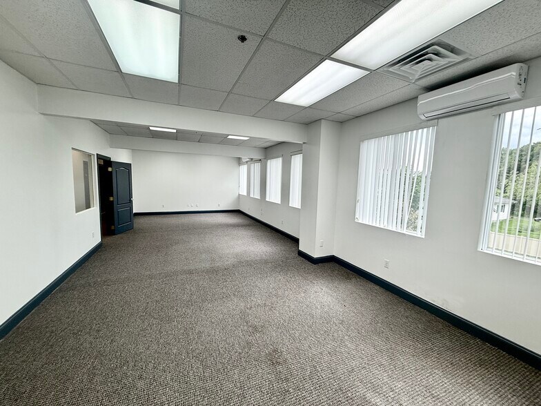 More Photos Of 1111 Van Voorhis Rd, Morgantown Medical For Lease