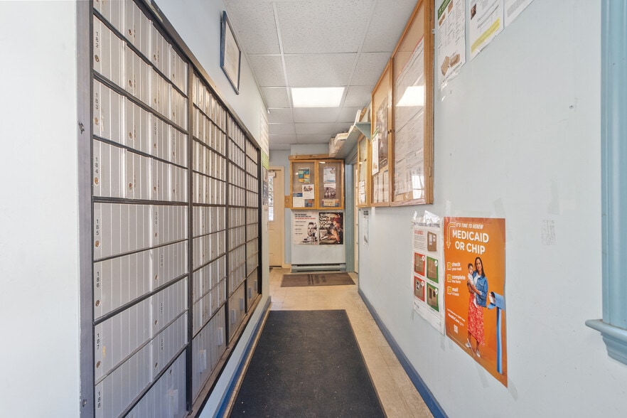 More Photos Of 561 Main St, Boxford General Retail For Sale