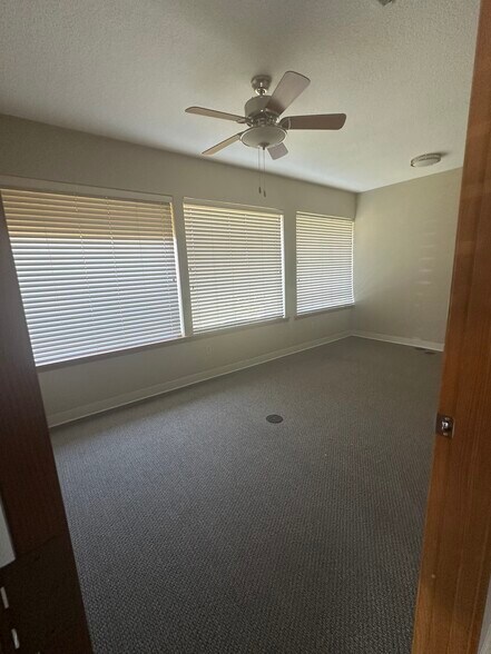 More Photos Of 259 SW 1st Ave, Canby Office For Lease