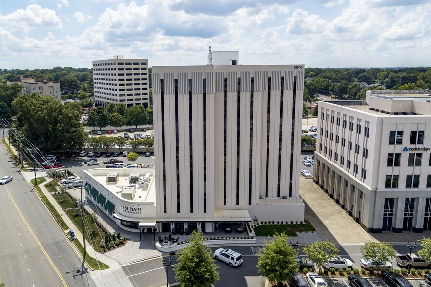 More Photos Of 5970 Fairview Rd, Charlotte Office For Lease