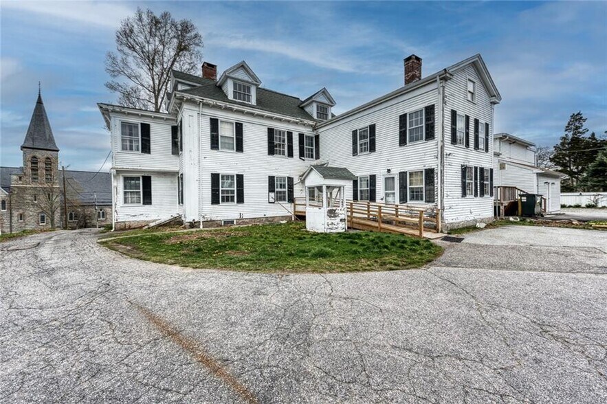 More Photos Of 2 Elm St, Westerly Office For Sale
