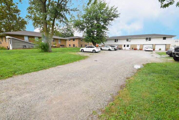 More Photos Of 517 E Monroe St, Metamora Multifamily For Sale
