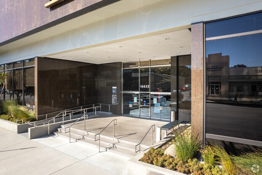 More Photos Of 16633 Ventura Blvd, Encino Office For Lease