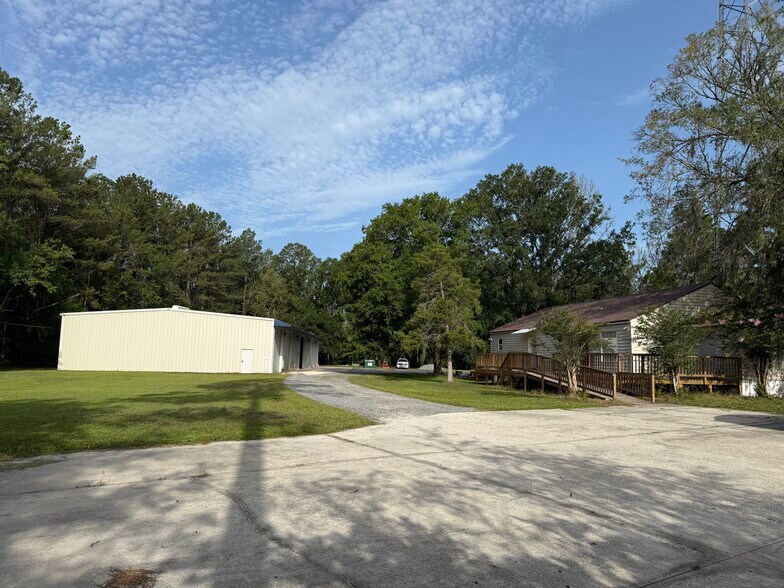 Primary Photo Of 64 Sleepy Hollow Rd, Middleburg Warehouse For Lease