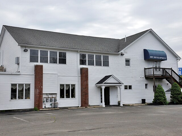 Primary Photo Of 46 Mill Plain Rd, Danbury Storefront Retail Office For Lease