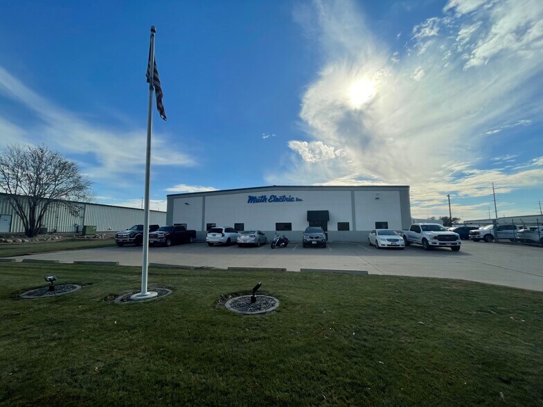 Primary Photo Of 701 E 48th St N, Sioux Falls Service For Sale