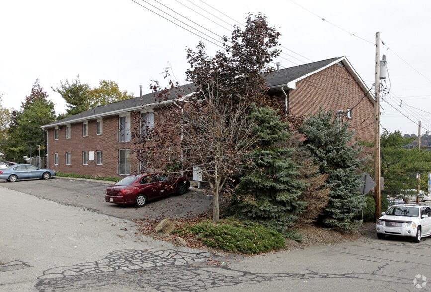 More Photos Of 401-407 Freeport Rd, Blawnox Storefront Retail Residential For Lease