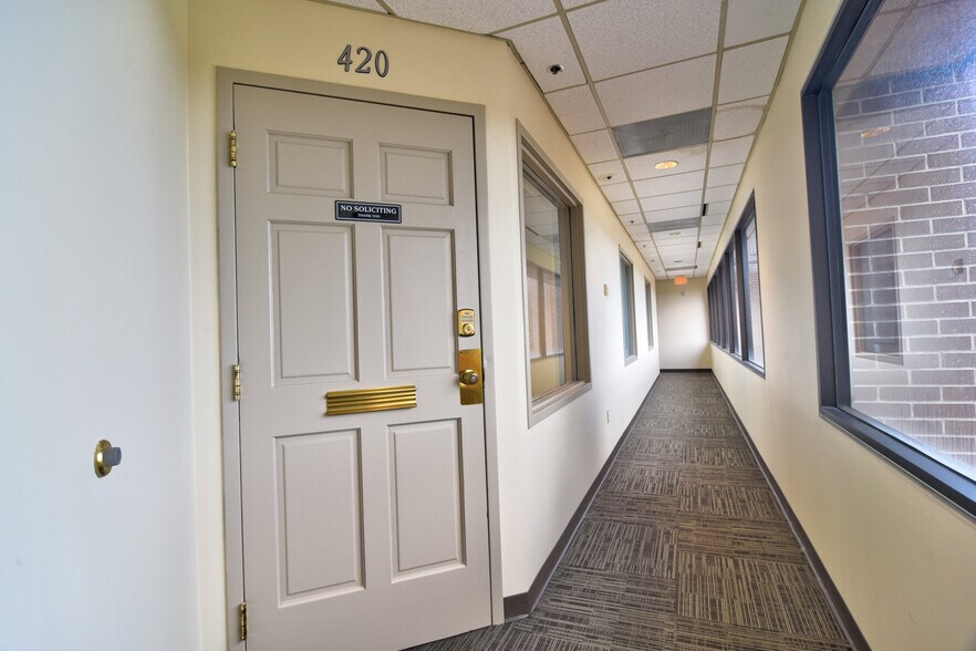 More Photos Of 1150 Cleveland St, Clearwater Office For Lease