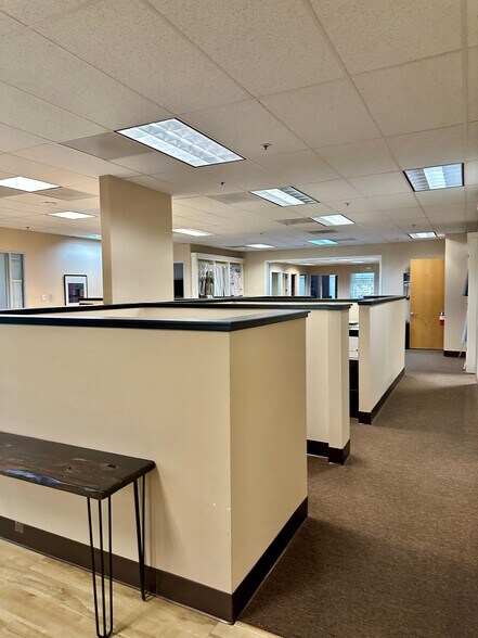 More Photos Of 440 Boulder Ct, Pleasanton Light Manufacturing For Sale