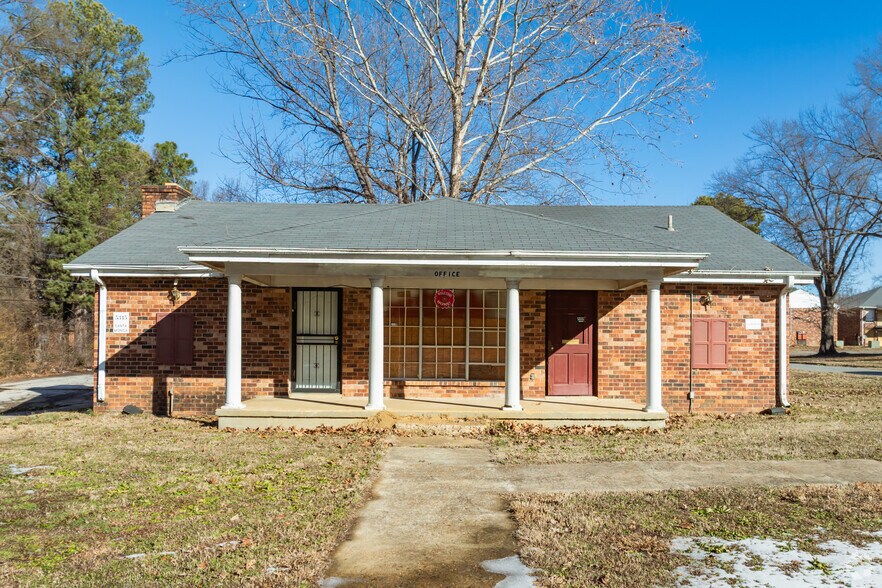 More Photos Of 1717 Crimson Cir, Memphis Apartments For Sale