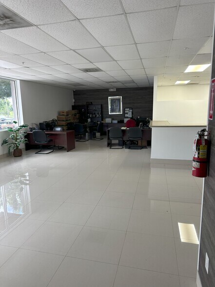 More Photos Of 3301-3389 NW 97th Ave, Miami Warehouse For Sale